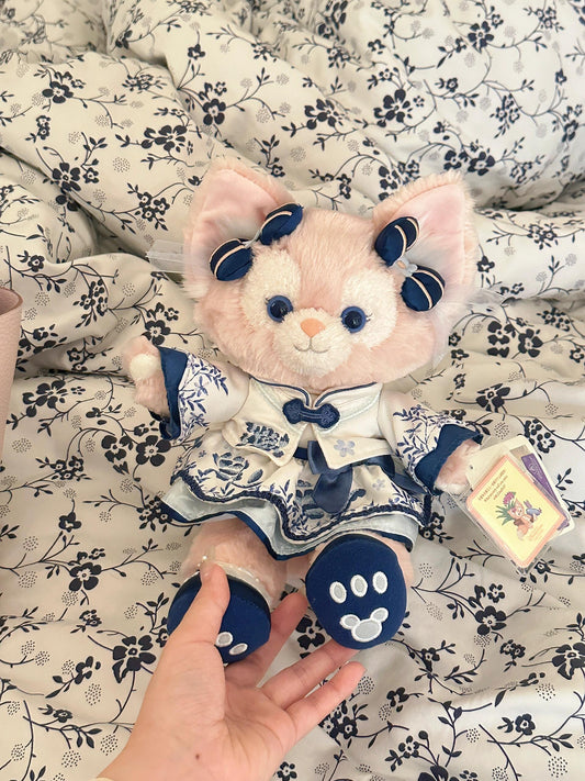 2025 Shanghai Disneyland Duffy and Friends Blue and White Porcelain Series Plush Doll