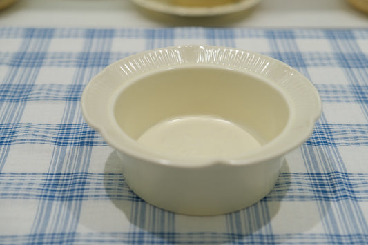 Flower-Shaped Embossed Underglaze Ceramic Tableware