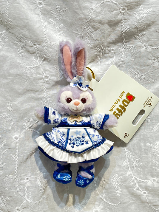 2025 Shanghai Disneyland Duffy and Friends Blue and White Porcelain Series Plush Keychain