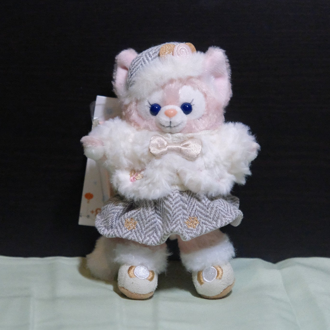 2024 Shanghai Disneyland Winter Series LinaBell Plush Keychain