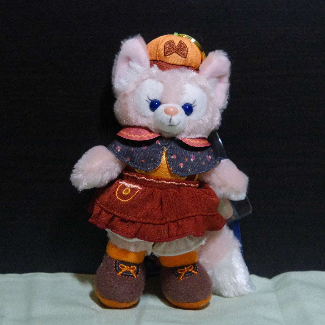 2024 Hong Kong Disneyland Duffy and Friends Halloween Series Plush Keychain