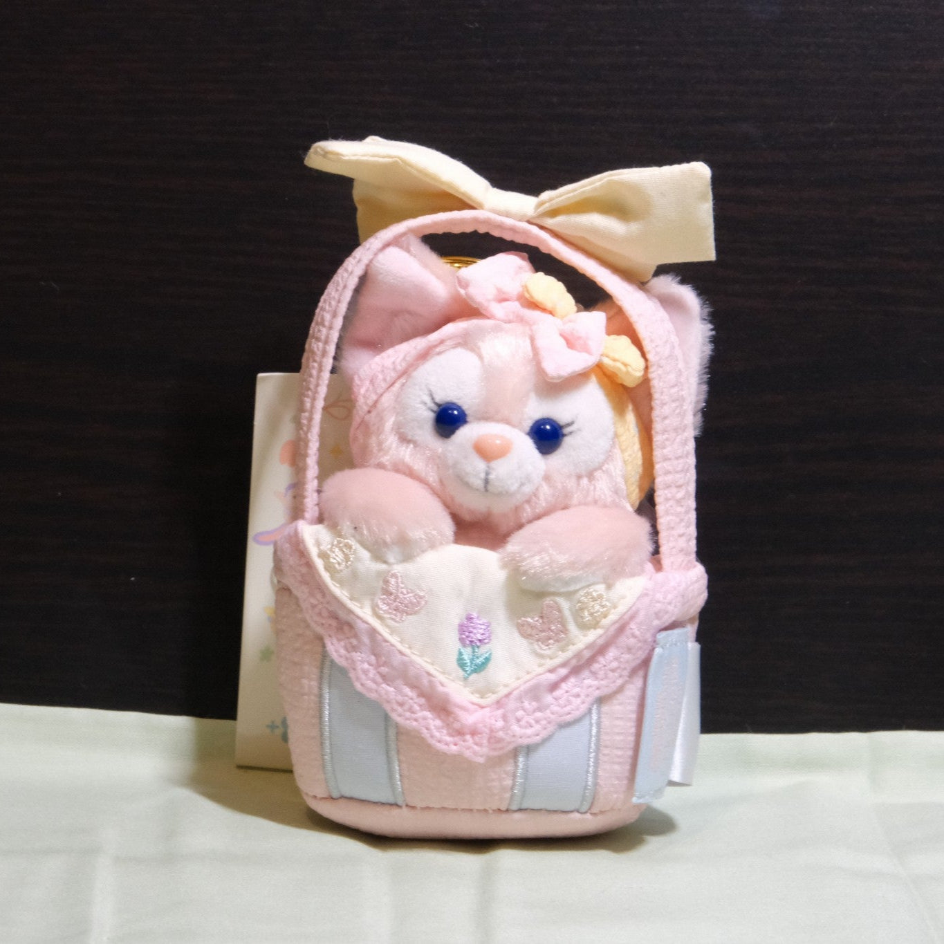 2025 Shanghai Disneyland Duffy and Friends Spring Flower Basket Plush Keychain
