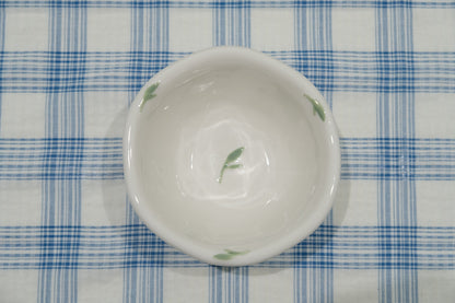 Irregular-Shaped Embossed Underglaze Ceramic Tableware