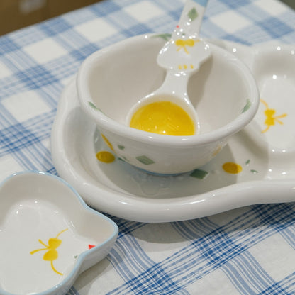 Irregular-Shaped Embossed Underglaze Ceramic Tableware