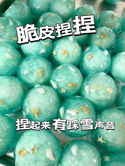 Crunchy Snowball Squishy