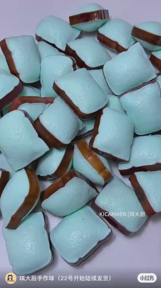 Mint Chocolate Toast Crunchy Squishy