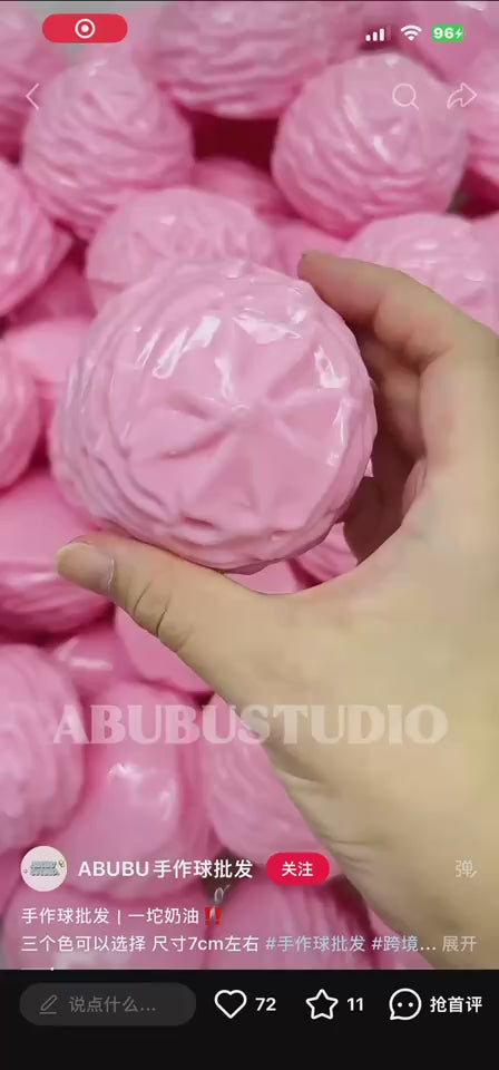 Cream Ball Crunchy Squishy