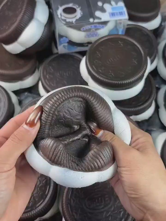 Oreo sandwich cookies Slow Rising Squishy