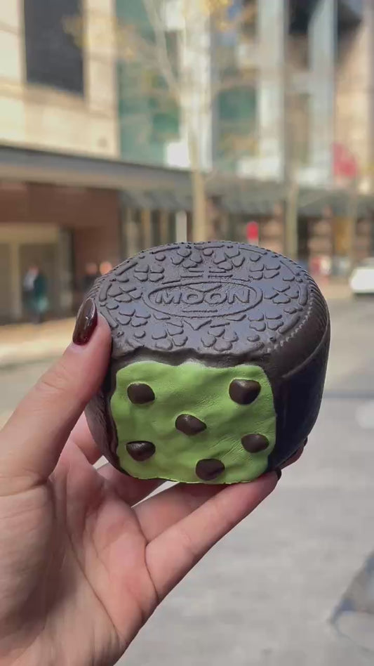Oreo Sandwich Slow-Rising Squishy